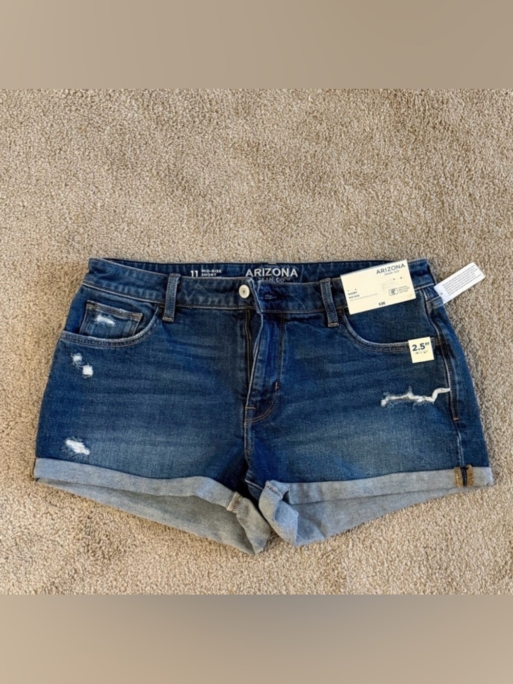 Arizona Jean Co Mid-Rise Distressed Denim Shorts – NWT Size 11